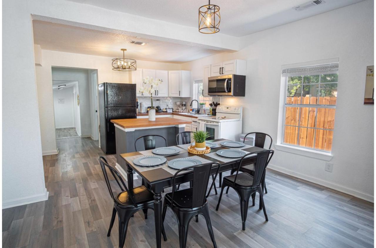 Hébergement de vacances Charming 4br2ba Only 5 Mins Downtown Riverwalk San Antonio