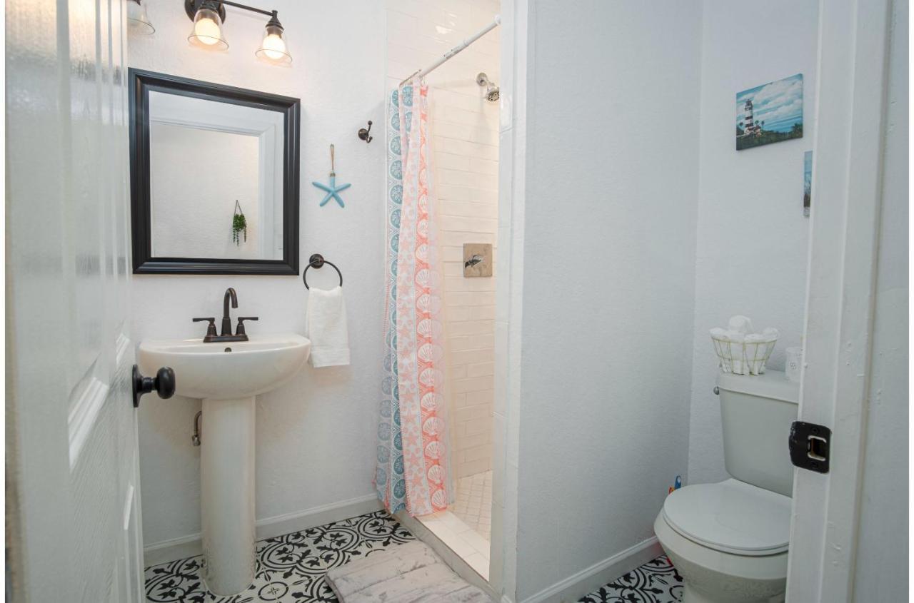 Hébergement de vacances Charming 4br2ba Only 5 Mins Downtown Riverwalk *