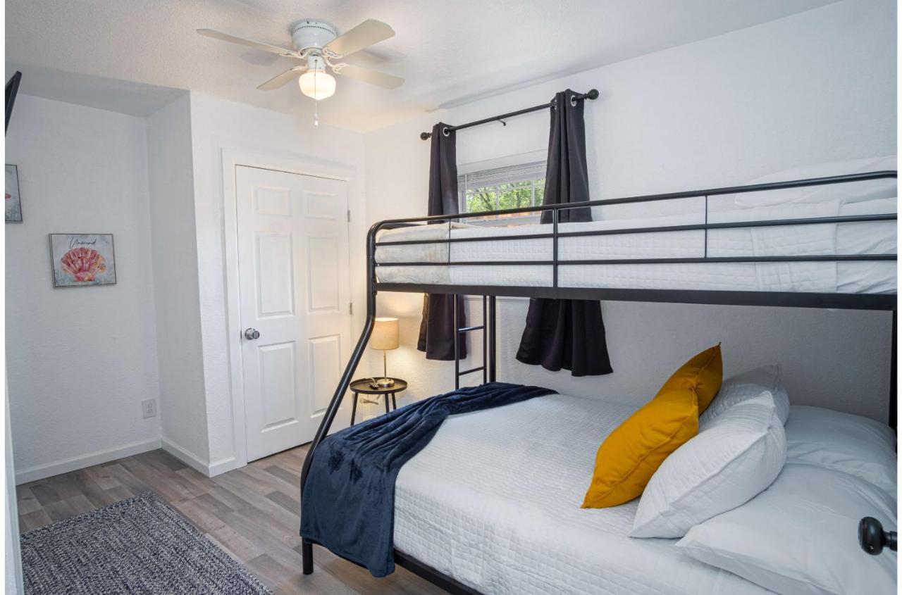 Charming 4br2ba Only 5 Mins Downtown Riverwalk Hébergement de vacances *
